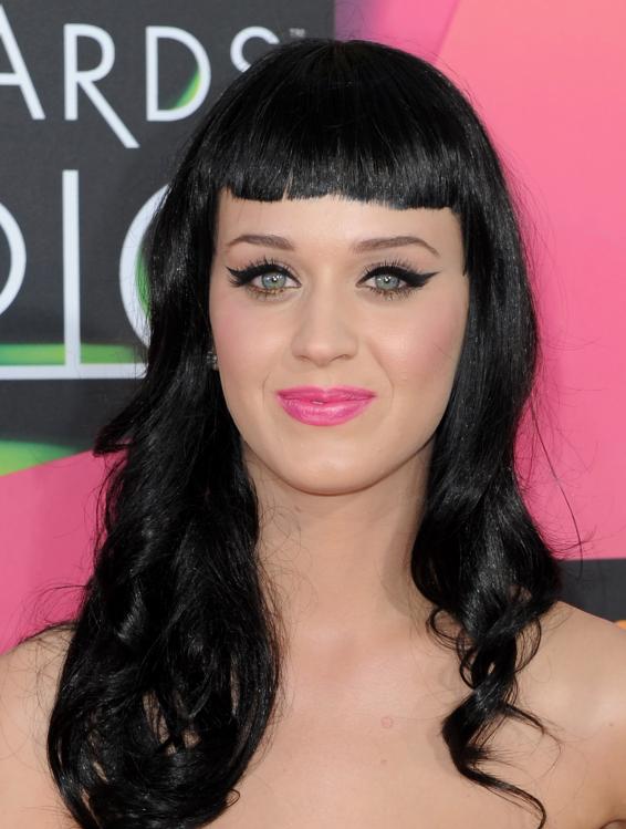 DH6ZHT18RS_KatyPerry_131_.jpg