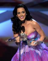 114050623_KatyPerry01052011_37thPeoplesChoiceAwards65.jpg