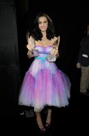 114050677_KatyPerry01052011_37thPeoplesChoiceAwards85.jpg