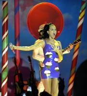 15303__by_William_Katy_Perry_7_123_1065lo.jpg