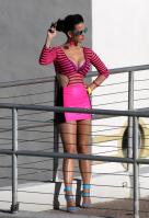 172968521_KatyPerry_Roof_TopPhotoshoot_Miami_030611_104_122_357lo.jpg