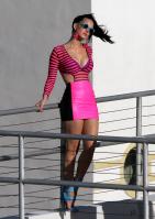 174885309_KatyPerry_Roof_TopPhotoshoot_Miami_030611_216_122_441lo.jpg