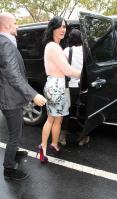 21185_Katy_Perry_out_in_New_York.17_122_536lo.jpg