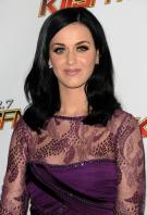 23514_KatyPerry_2010KIISFMsJingleBall_5thDec_029_122_559lo.jpg