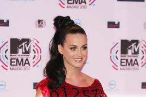 46798_KatyPerry_2010MTVEuropeAwards_7thNov_032_122_203lo.jpg