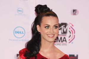 46843_KatyPerry_2010MTVEuropeAwards_7thNov_030_122_103lo.jpg