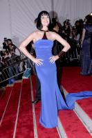 54967_Katy_Perry_-_Muse_Embodying_Fashion_-_4th_May_2009_046_122_145lo.jpg