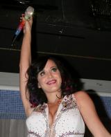 57155_KatyPerry_PerformingatSplashBarinNYC_27_08_2010_025_122_577lo.jpg