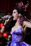 76850_KatyPerry_Ryder43_122_579lo.jpg