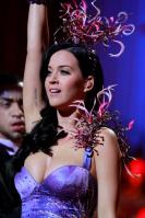 76903_KatyPerry_Ryder48_122_377lo.jpg