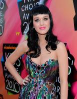 D15NNYY3XN_KatyPerry_55_.jpg