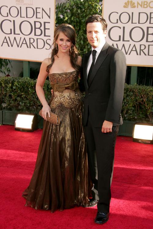 04977_2007_Golden_Globes_9_123_588lo.jpg