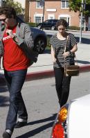 105991340_Jennifer_Love_Hewitt_out_in_LA_1_122_569lo.jpg