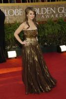 41130_Jennifer_Love_Hewitt_64th_Golden_Globes_Arrivals_006_123_392lo.JPG