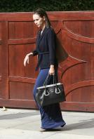 92642_Jennifer_Love_Hewitt_arrives_at_Pier_59_Studios_in_Santa_Monica20800_122_980lo.jpg