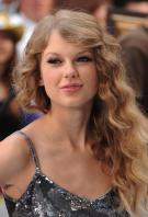 103991358_16355-taylor25102010swift142-122-499lo.jpg