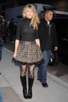 38508_Taylor_Swift_-_Visits_Late_Show_New_York_-_10th_Nov_2008_034_122_99lo.jpg