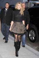 38518_Taylor_Swift_-_Visits_Late_Show_New_York_-_10th_Nov_2008_035_122_188lo.jpg