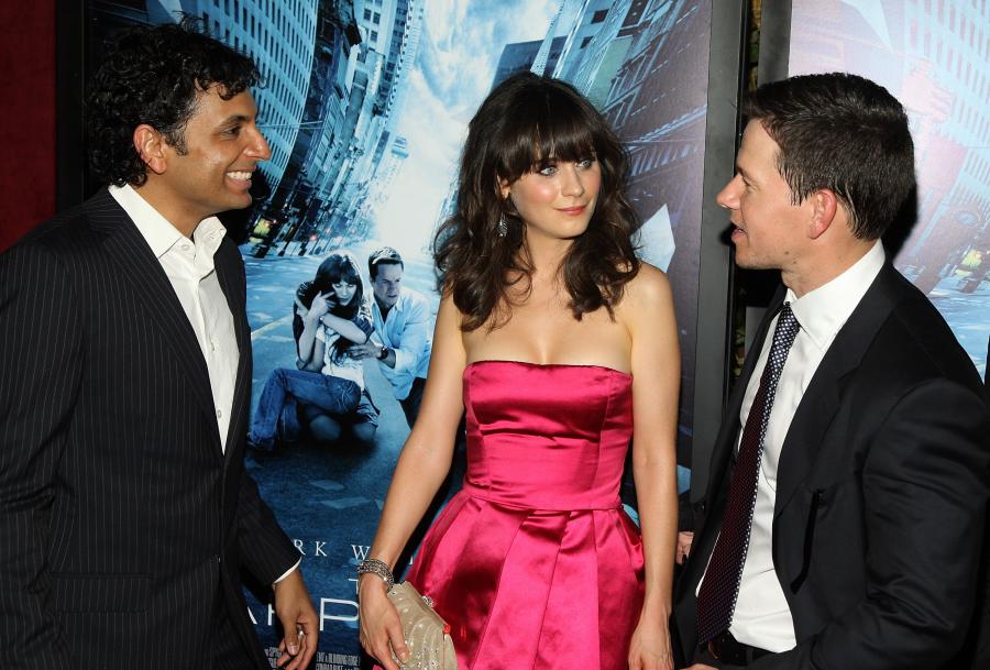 53797_zooey_deschanel_28_122_87lo.jpg