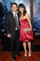54177_zooey_deschanel_30_122_150lo.jpg