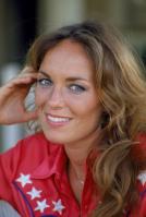 17176_Catherine_Bach_02_122_189lo.jpg