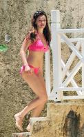 86706155_kelly_brook_Caribbean_pinkbikini.com_TheElder_pinkbikini24_122_476lo.jpg