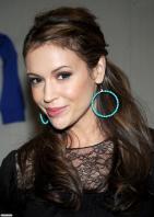 71421_0182_Alyssa_Milano03_122_404lo.jpg