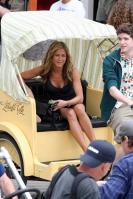 34458_Celebutopia-Jennifer_Aniston_filming_Bounty_Hunter_in_Atlantic_City-02_122_402lo.jpg