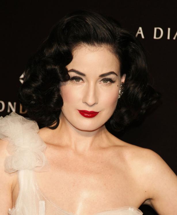 73177_Dita_von_Teese_-_J_Moore_2_A_Diamond_is_Forever_Private_Dinner_Party_122_19lo.jpg