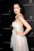 72963_Dita_von_Teese_-_J_Moore_6_A_Diamond_is_Forever_Private_Dinner_Party_2115_122_137lo.jpg