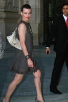 49786_Mila_Jovovich_Chanel_Haute_Couture_Collection_008_122_463lo.jpg