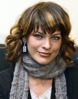 83496millajovovich04122fw3.jpg