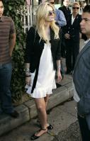 48225_celeb-city.org_Mischa_Barton_leaving_the_Ivy_Restaurant_11.2.08_16_122_105lo.jpg