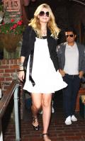 54082_celeb-city.org_Mischa_Barton_leaving_the_Ivy_Restaurant_in_Beverly_Hills_11.2.08_54_122_480lo.jpg