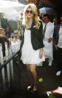 54316_celeb-city.org_Mischa_Barton_leaving_the_Ivy_Restaurant_in_Beverly_Hills_11.2.08_62_122_738lo.jpg