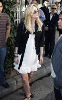 54578_celeb-city.org_Mischa_Barton_leaving_the_Ivy_Restaurant_in_Beverly_Hills_11.2.08_65_122_387lo.jpg