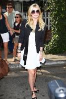 54588_celeb-city.org_Mischa_Barton_leaving_the_Ivy_Restaurant_in_Beverly_Hills_11.2.08_68_122_130lo.jpg