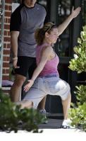 85810_39041_jessica_biel_candids_15_june_2006_7_631_122_100lo.jpg