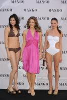81299_Celebutopia-Elizabeth_Hurley_launches_Elizabeth_Hurley_for_MNG_Collection_in_Madrid-05_122_59lo.jpg