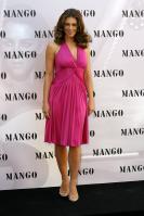 95059_Celebutopia-Elizabeth_Hurley_launches_Elizabeth_Hurley_for_MNG_Collection_in_Madrid-20_122_770lo.jpg