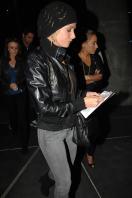 M1S0XA509H_Jaime_Pressly_-_Arriving_to_the_Britney_Spears_Concert_in_LA_-_April_14_1_.jpg