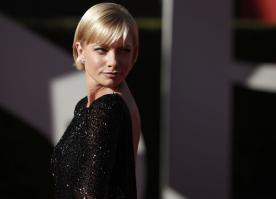 M4NI0DHPLK_Jaime_Pressly_-_Arrives_at_the_ESPY_Awards_-_July_15_4_.jpg