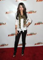 109649815_JingleBallRedCarpet004.jpg