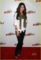 109649863_JingleBallRedCarpet019.jpg