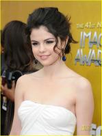 35156_selena_gomez03011008_122_61lo.jpg