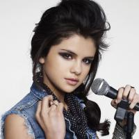 4VO235GYTZ_Selena_Gomez_-_Cosmopolitan_UK__1_.jpg