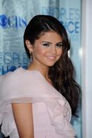 X8X9NXEA3E_Selena_Gomez_8_.jpg