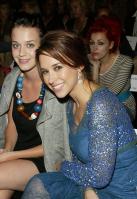 06576_Lacey_Chabert_-_2005_Mercedes-Benz_Fashion_Week_010_122_461lo.jpg