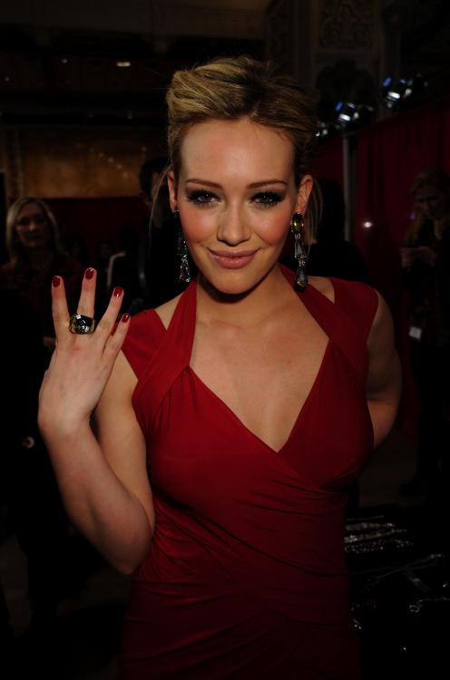 DVRR8YDLAP_Hilary_Duff_41_.JPG