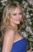 47559_Hilary_Duff_6_Cartier36s_Third_Annual_Loveday_Celebration_-_June_18th_2008_075_122_139lo.jpg